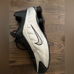 Nike Shox men’s size 12